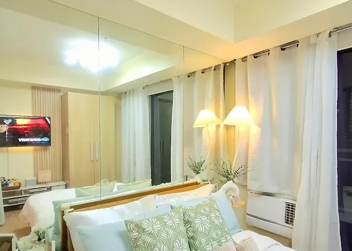 Azure Condotel And In The Manila