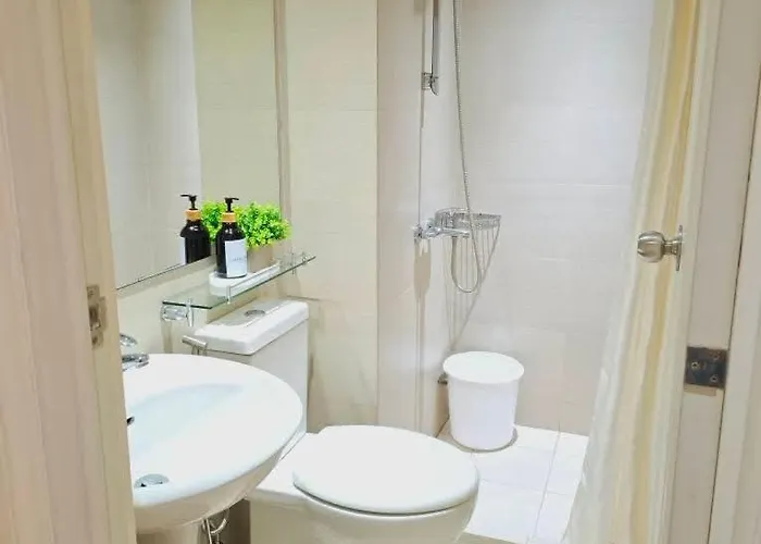 Azure Condotel And In The * Manila